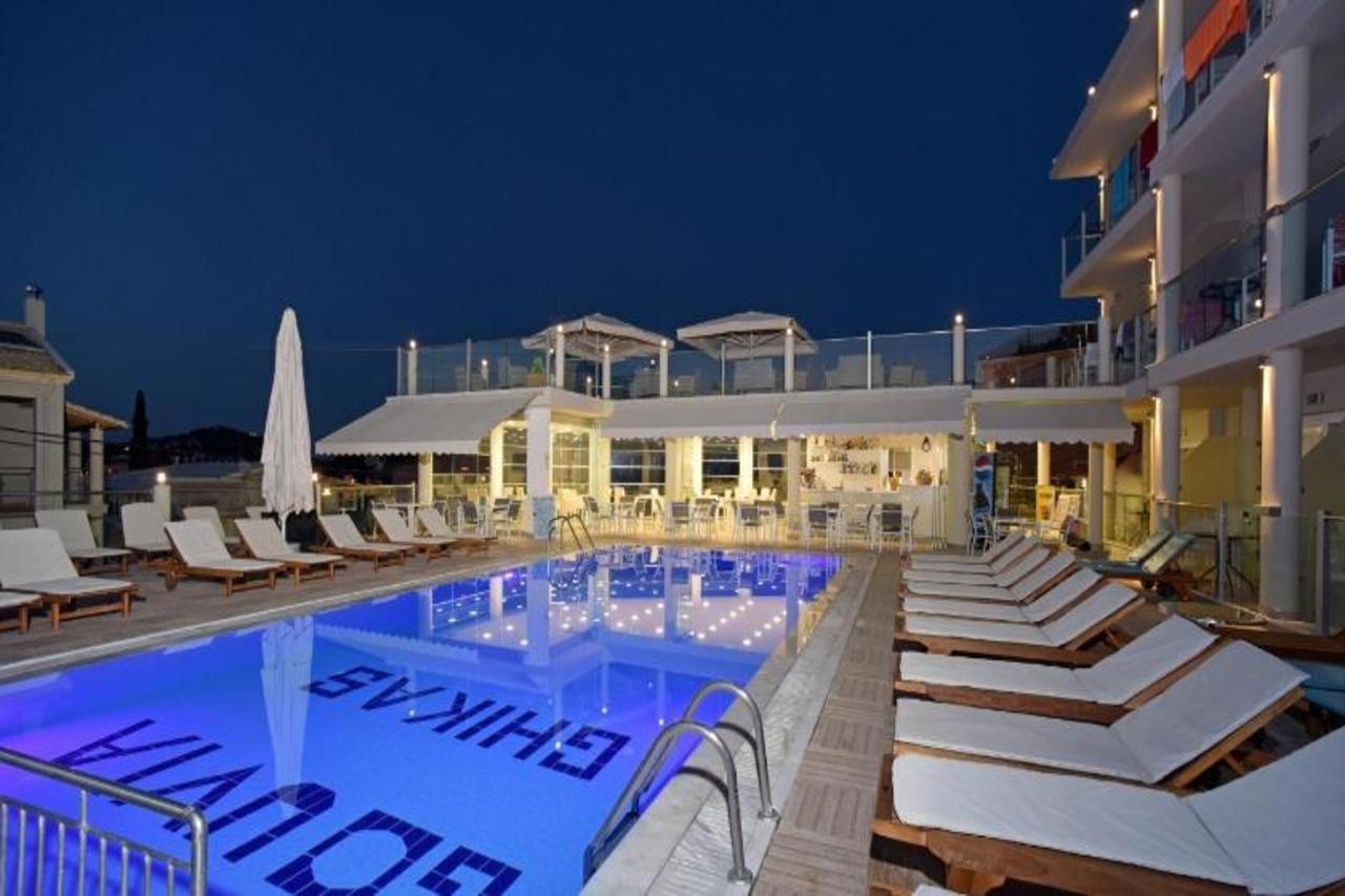 Palapart Gikas Suites And Studios Gouvia Bagian luar foto