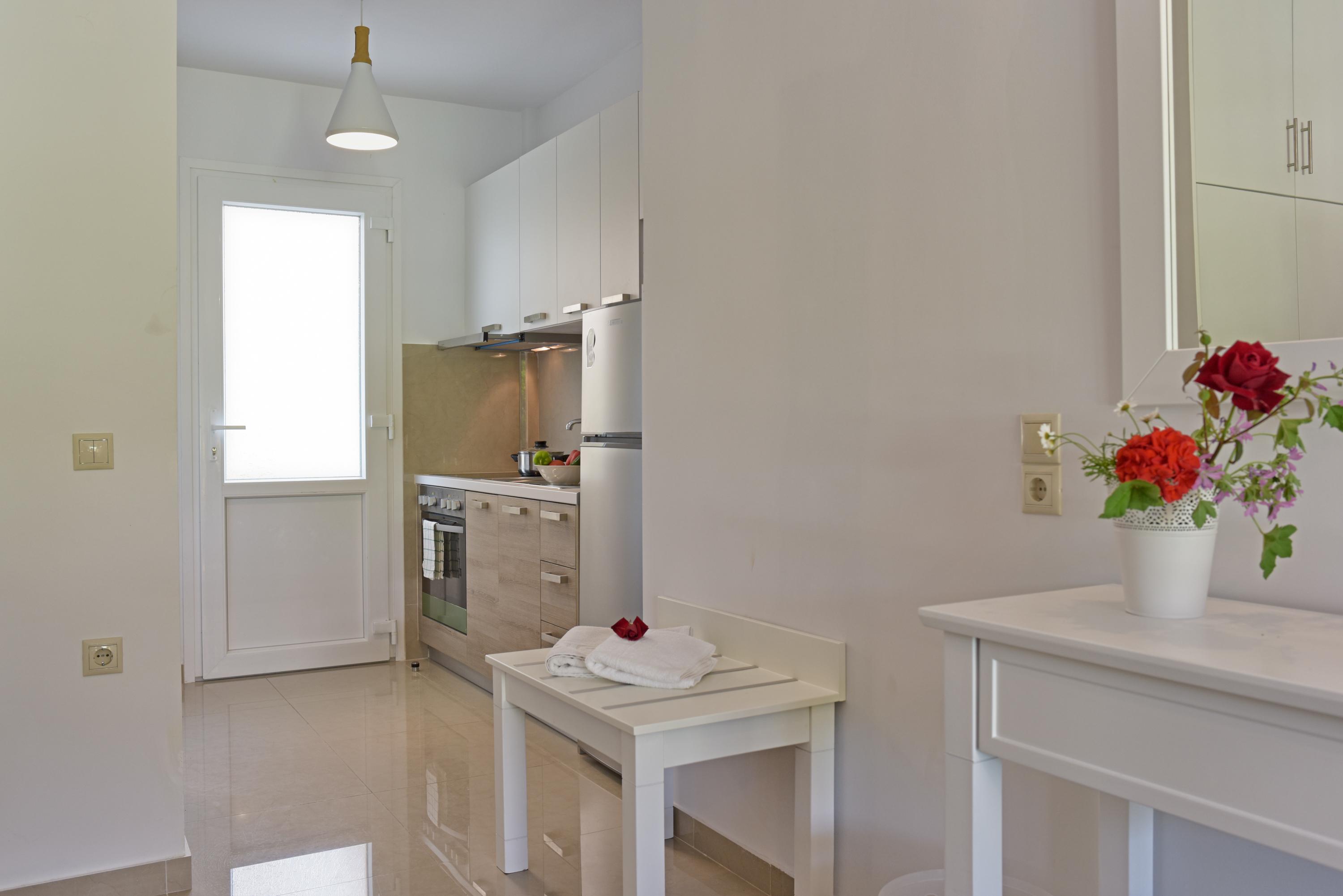 Palapart Gikas Suites And Studios Gouvia Bagian luar foto