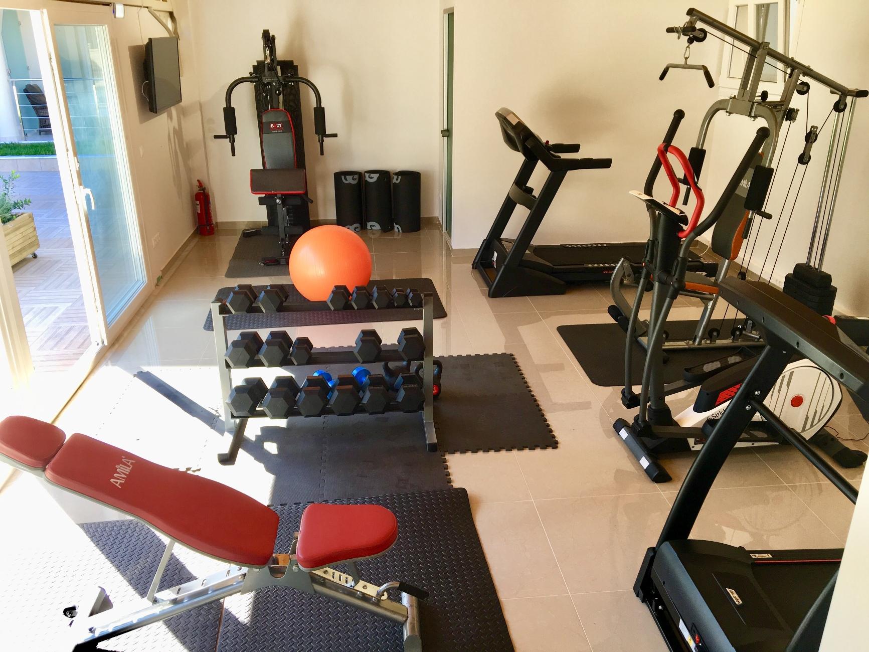 Palapart Gikas Suites And Studios Gouvia Bagian luar foto