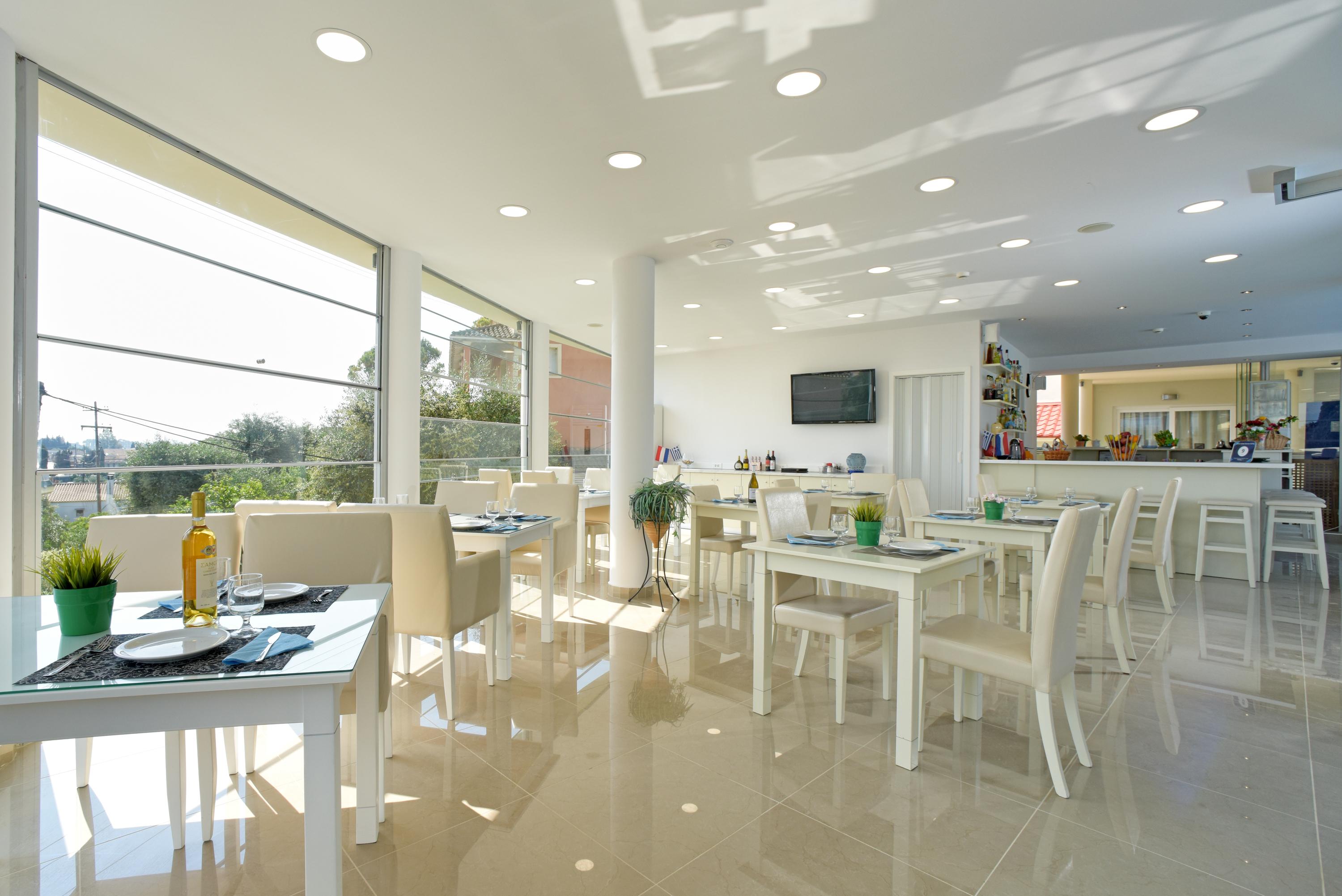 Palapart Gikas Suites And Studios Gouvia Bagian luar foto
